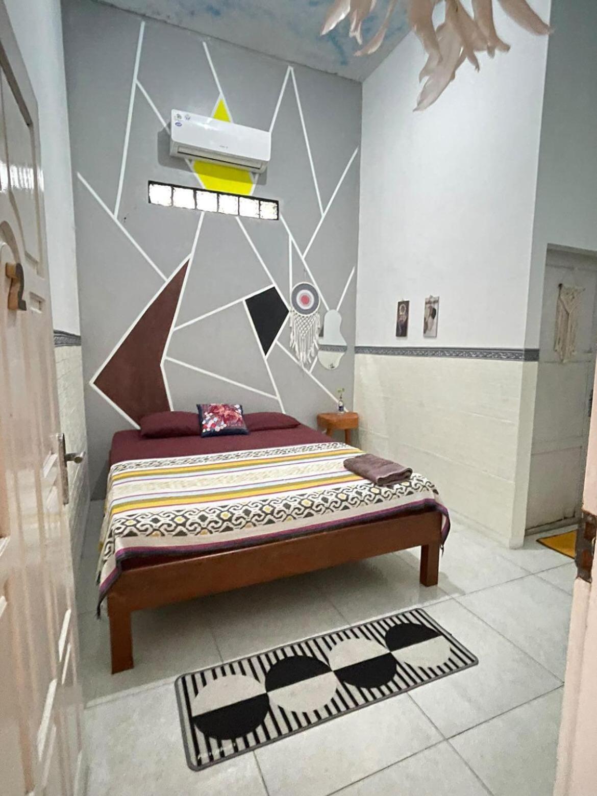 Loyal Friend Hostel Karimunjawa Dış mekan fotoğraf