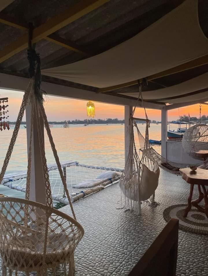 Loyal Friend Hostel Karimunjawa Dış mekan fotoğraf