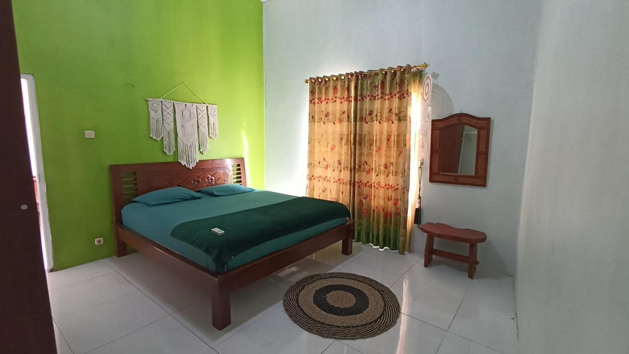 Loyal Friend Hostel Karimunjawa Oda fotoğraf