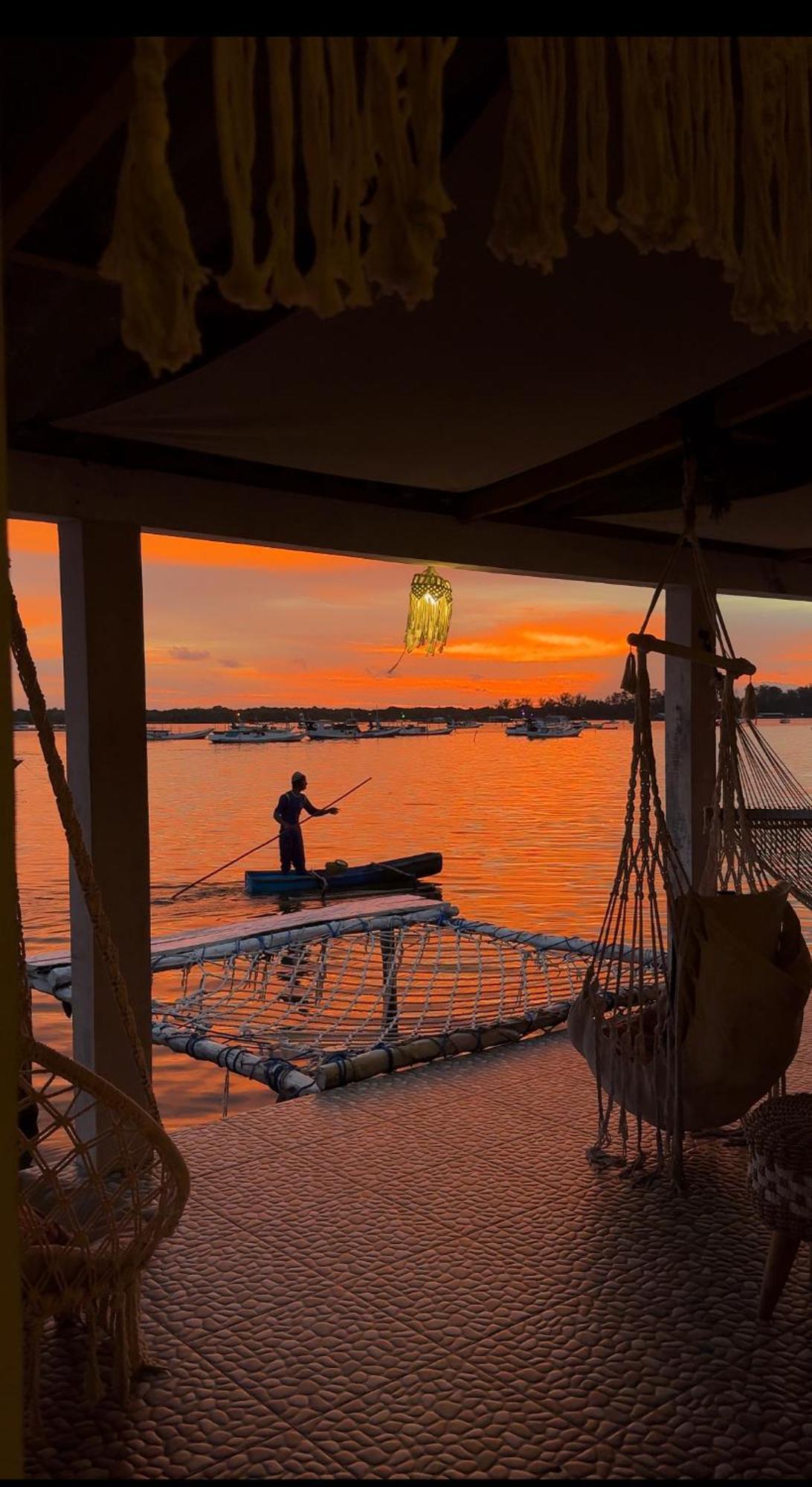 Loyal Friend Hostel Karimunjawa Dış mekan fotoğraf